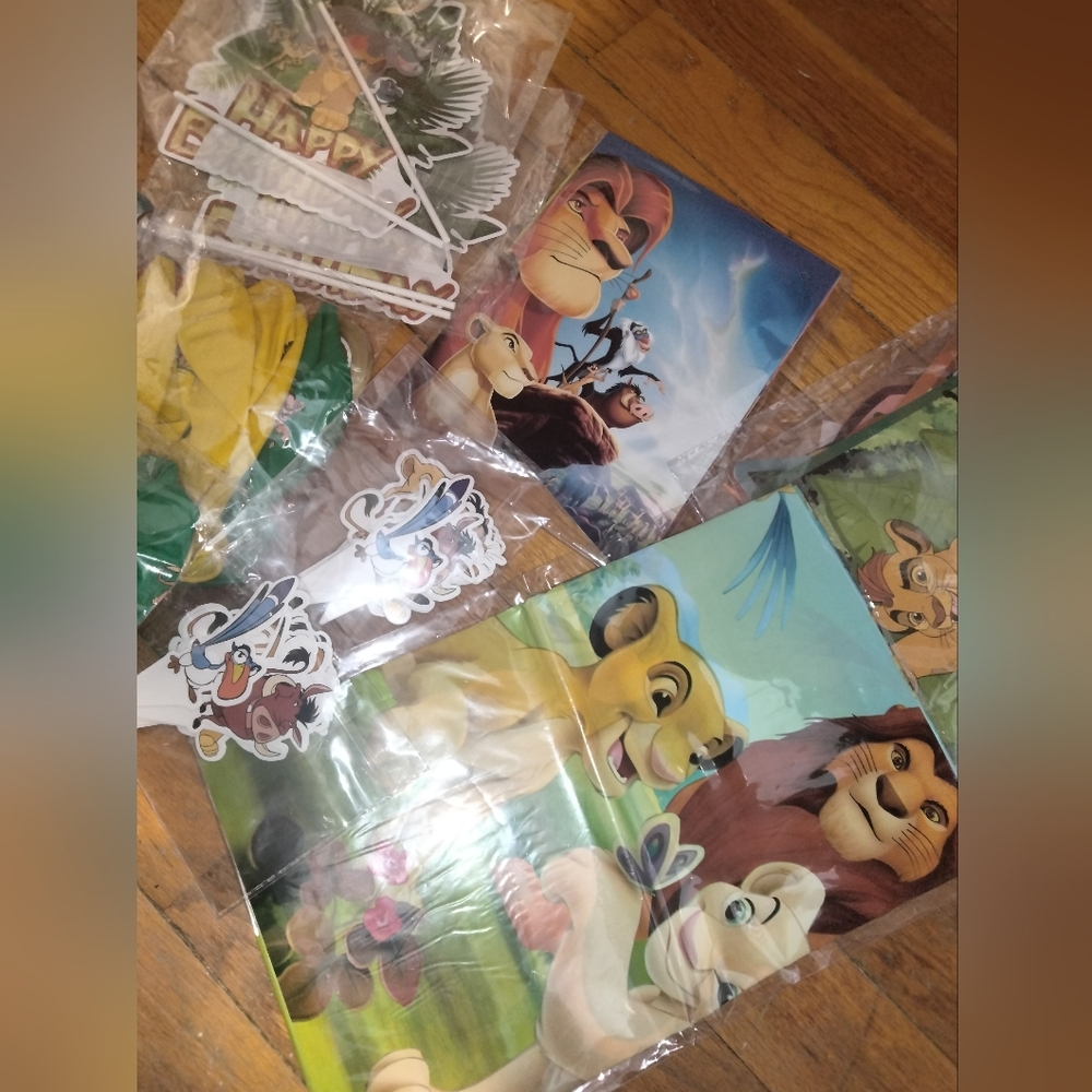 Lion King Themed Birthday Party Supplies Decorations Set -Multicolor - Picture 3 of 3